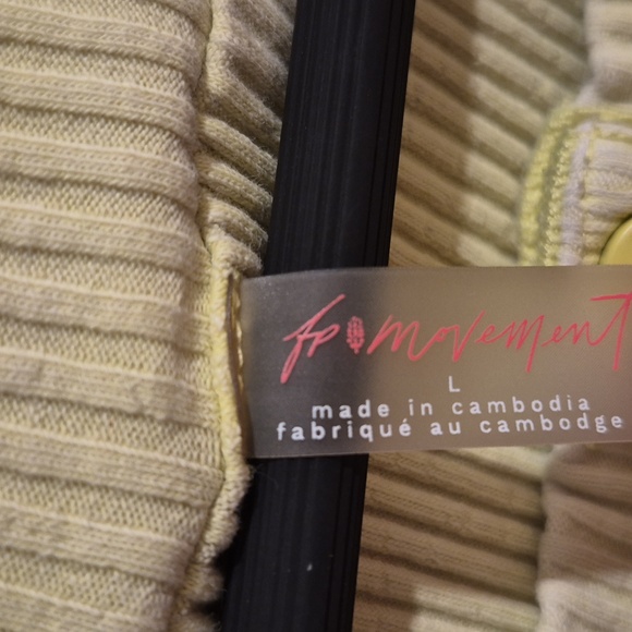 Free People Button-Front Up - LARGE - Picture 2 of 6